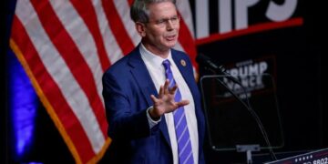 Sekretari i Thesarit: Dhjetëra vende të varfra më telefonuan dhe unë zgjata pezullimin e sanksioneve ndaj naftës ruse