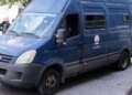 Shefi i policisë në Selanik arrestohet për abuzim seksual ndaj një gruaje të burgosur gjatë transferimit me furgon