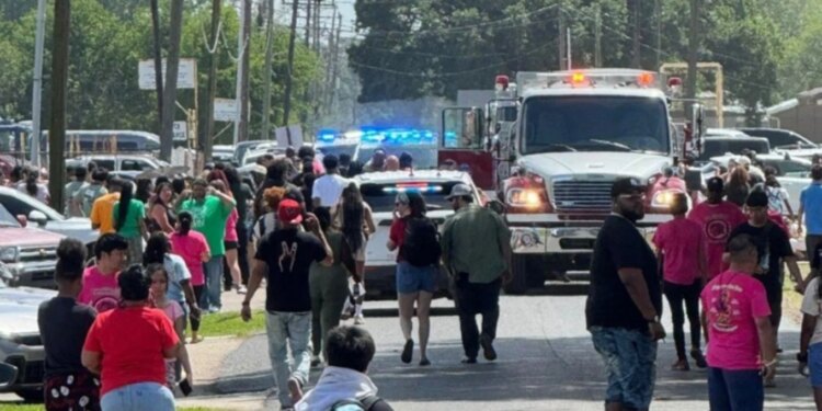 Shoferi i intoxikuar godet turmën në festivalin e Luizianës, mbi 20 persona të lënduar