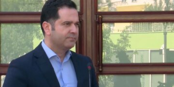 Shqipëria nënshkruan marrëveshje për sigurimet shoqërore të shqiptarëve jashtë vendit me Poloninë