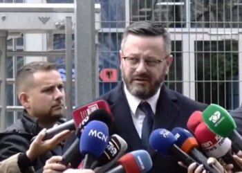 Shtyhet seanca për Veliajn/ Avokati Ndreca: Nuk po e lejojnë të mbrohet, do të kërkojmë që gjyqi të zhvillohet në prani të publikut