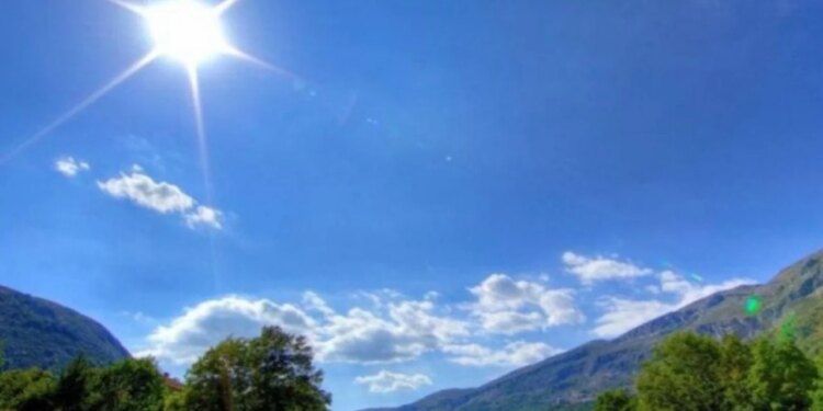 Si pritet moti për sot: diell dhe temperatura relativisht të larta