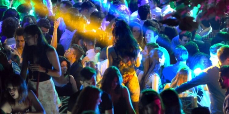 Skandali i eskortave me futbollistët e Interit e Milanit: si zhvilloheshin eventet dhe pihej lëndë e padetektueshme