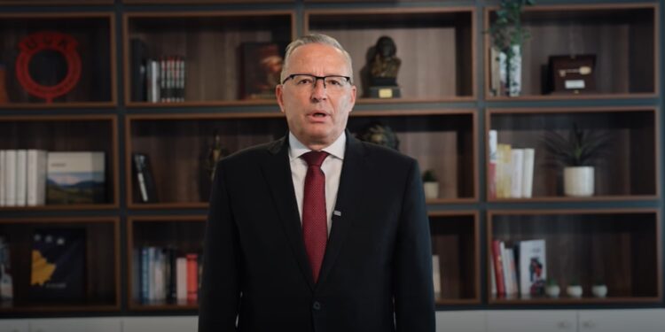 Sulm ndaj shtetit të së drejtës / Zgjedhja e Presidentit Bedri Hamza rrezikon ta çojë vendin në anarki politike