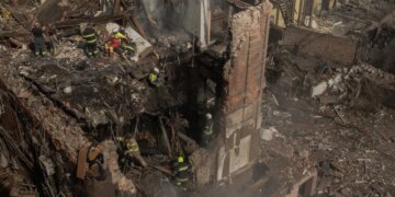 Sulmi më vdekjeprurës i vitit: Rusia godet Ukrainën me qindra dronë dhe raketa, 17 persona humbin jetën