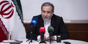 Teherani refuzon kërkesat maksimaliste; tensionet SHBA-Iran rriten, bisedimet në Pakistan mbeten pezull