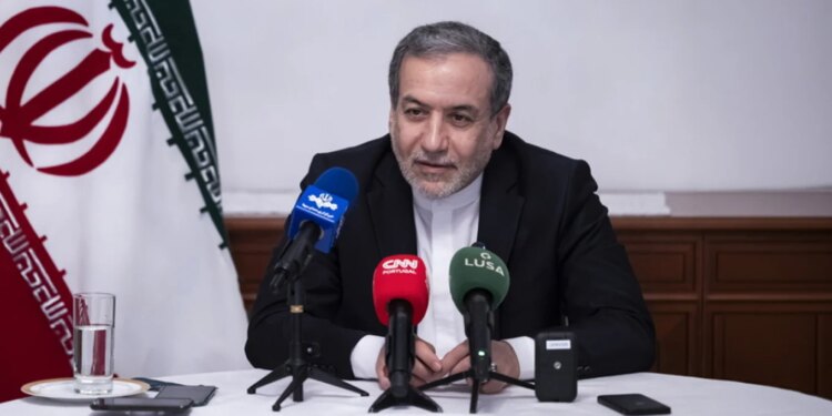 Teherani refuzon kërkesat maksimaliste; tensionet SHBA-Iran rriten, bisedimet në Pakistan mbeten pezull