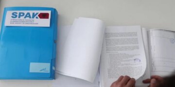 Tenderat: 148 të akuzuar në dy vite, SPAK heton dhjetëra institucione dhe projekte, disa prej të cilave rezultojnë si "minierë" për abuzuesit.