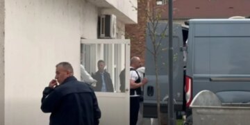 Tragjedia me 3 viktima në Kosovë: e afërmja që tentoi t’i shpëtonte, I mora fëmijët, pa shenja jete