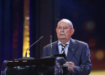 Trajton një humbje të madhe në futbollin shqiptar, vdes ish-arbitri ndërkombëtar i FIFA-s