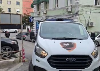 Tre të mitur zhduken në Durrës, largohen nga banesa dhe humbin kontaktet me familjarët