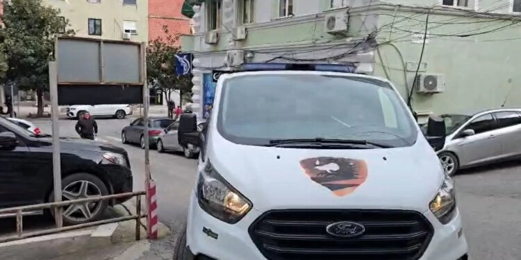 Tre të mitur zhduken në Durrës, largohen nga banesa dhe humbin kontaktet me familjarët