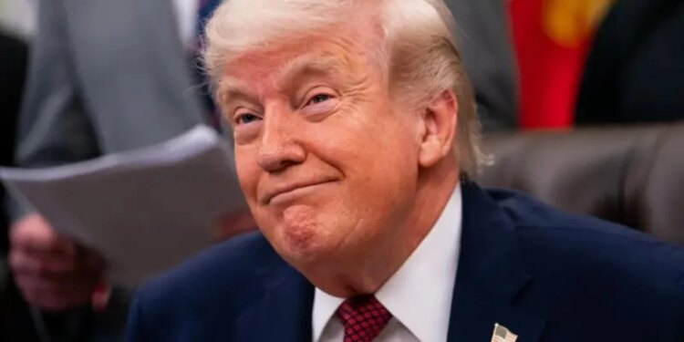 Trump akuzon Iranin për shkelje të armëpushimit: Nuk ishte diçka e bukur; qëlluan ndaj anijeve në Hormuz