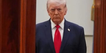 Trump i humb durimin: Irani ka 48 orë për të arritur një marrëveshje ose do të përballet me rrugën e Ngushticës së Hormuzit, ndryshe pasojat do të jenë të rënda.