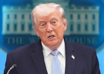 Trump “paralajmëron” NATO-n, WSJ: Do tërheq trupat nga shtetet që nuk ofruan mbështetje