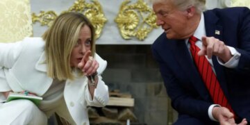 Trumpit “nuk i del e keqja” me Melonin: Irani me bombën atomike, shkatërron Italinë