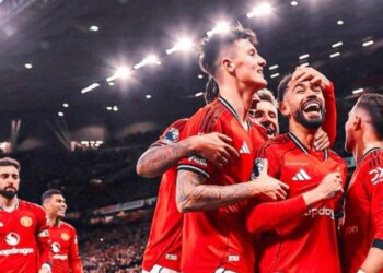 United mposht Brentfordin në Old Trafford dhe ruan vendin e tretë