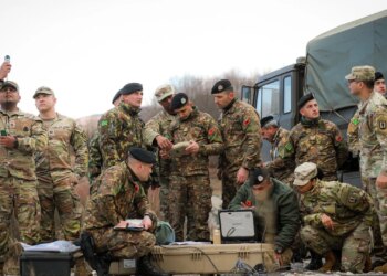 Ushtria shqiptare dhe trupat amerikanë stërvitje të përbashkët në Bizë për gatishmërinë mbrojtëse