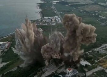 :VIDEO/ Forcat izraelite shkatërrojnë tunelin që përdorej nga Hezbollahu në Liban, duke përdorur 24 ton eksplozivë