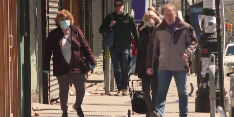 Varianti "Cicada" i Covid-19 shfaqet sërish / Nënvarianti i ri po përhapet në disa vende, sipas ekspertëve: Nuk ka arsye për shqetësim