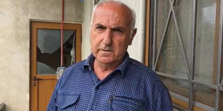 Vëllai i pronarit flet për grabitësin e gjetur të pajetë në shtëpi: Ishte i maskuar dhe i përgatitur për vjedhje.