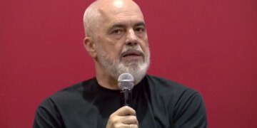 “Vende të caktuara kanë vënë veto ndaj Shqipërisë, a është e vërtetë?” Rama reagon në asamblenë e PS në Durrës: “Kjo është një barsoletë.”