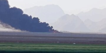 Video/ Pjesëmarrja e CIA-s në shpëtimin e pilotit amerikan, dy avionë C-130 shkatërrohen, Irani e cilëson operacionin si të dështuar.