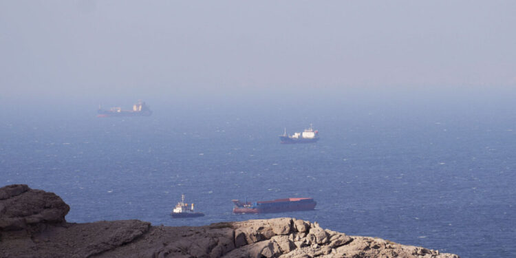 Wall Street Journal: SHBA po përgatit sulme dhe sekuestrime të anijeve të lidhura me Iranin