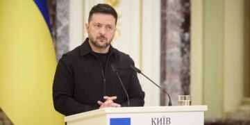 Zelensky sqaroi ndarjen e paketës ndihmëse 90 miliardë euro të BE-së: së pari forcojmë industrinë e mbrojtjes