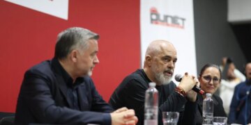 "Zgjedhjet e ardhshme janë politike dhe jo lokale” / Rama jep “udhëzim” socialistëve: Të angazhohemi për të mos e lejuar mbylljen…
