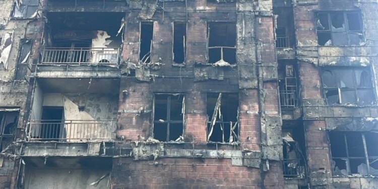 Zjarri në pallatin shumëkatësh në Tiranë, arrestimet fillojnë pas incidentit