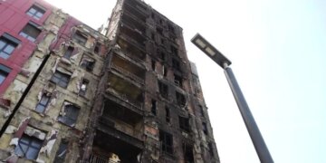 Zjarri që dogji 71 apartamente: Banorët tregojnë tmerrin e flakëve — Dolëm me fëmijët, na iku mundi i jetës