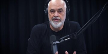 Zjarri që shkrumboi 71 apartamente, Rama: Banorët mund të marrin bonus qiraje dhe mbështetje nga bashkia