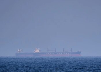 Zyrtar i lartë iranian: Anijet që paguajnë do të kenë përparësi në Ngushticën e Hormuzit