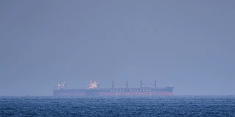 Zyrtar i lartë iranian: Anijet që paguajnë do të kenë përparësi në Ngushticën e Hormuzit