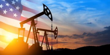 Zyrtari iranian paralajmëron SHBA-të: Amerikanët do të ndiejnë nostalgji për benzinën 4 dollarëshe së shpejti