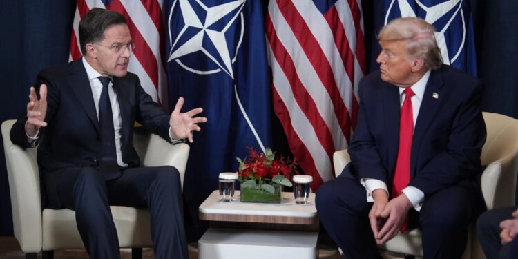 ‘Trump kritikon NATO-n pas takimit me Mark Rutte, thotë se aleanca nuk do të jetë e pranishme kur të nevojitet dhe paralajmëron shpërblime për vendet që mbështetën SHBA-në’