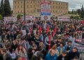 1 maji me protesta në Greqi: mijëra grekë kërkojnë paga më të larta, ultimatum për kushtet e punës