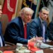 A do të arrihet marrëveshja? Trump dhe këshilltarët e tij vendosin për Iranin