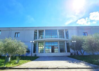 AIDSSH dorëzon Prokurorisë prova për 6 vendvarrime të dyshuara të viktimave të komunizmit, kërkon vijim procedurash në terren