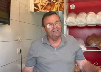 Aksident me vdekje në Elbasan-Librazhd: Banorët: shoferi me shpejtësi maksimale; ambulanca vonoi, fëmija dërguar me makinë të rastit