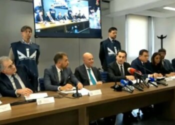 Aksioni SPAK-Antimafia: 640 mijë në Shqipëri, 400 mijë në Itali; prokurori i Barit: Paratë shkojnë aty ku…