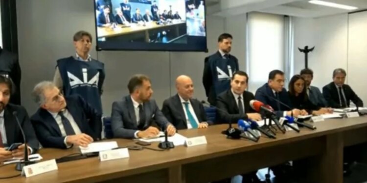 Aksioni SPAK-Antimafia: 640 mijë në Shqipëri, 400 mijë në Itali; prokurori i Barit: Paratë shkojnë aty ku…