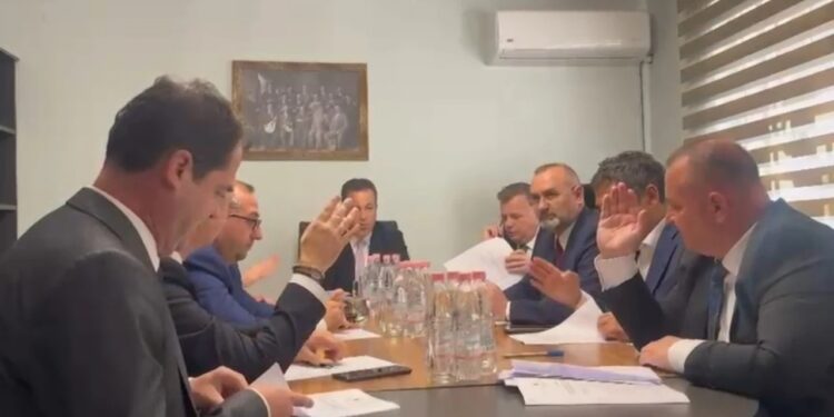 Analiza: Marrëdhëniet mëse normale dhe aspak revolucionare midis PD dhe PS