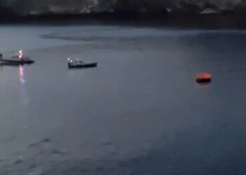 Anija e mallrave fundoset në Greqi; ishte nisur nga Shqipëria drejt Ukrainës, shpëtohen 9 anëtarët e ekuipazhit