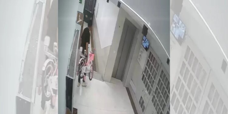 Arrestohet në Durrës hajduti i lagjes që vidhte sende te dyert e banesave, kapet me biçikletë