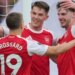 Arsenali mposht Fulham dhe i kalon presionin te Manchester City