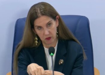 Ashpërsim i rregullores për provimet e maturës shtetërore—ministrja Kumbaro: çdo pajisje elektronike rreptësisht e ndaluar