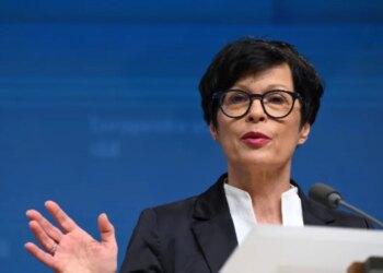 BE sqaron situatën me fondet për Serbinë, Marta Kos: Nuk ka ngrirje formale, as pagesa të reja