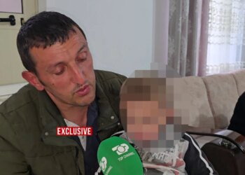 Babai dhe gjyshja rrëfejnë për 13-vjeçarin që humbi jetën në Durrës: Na morën dritën e syve, duhet drejtësi